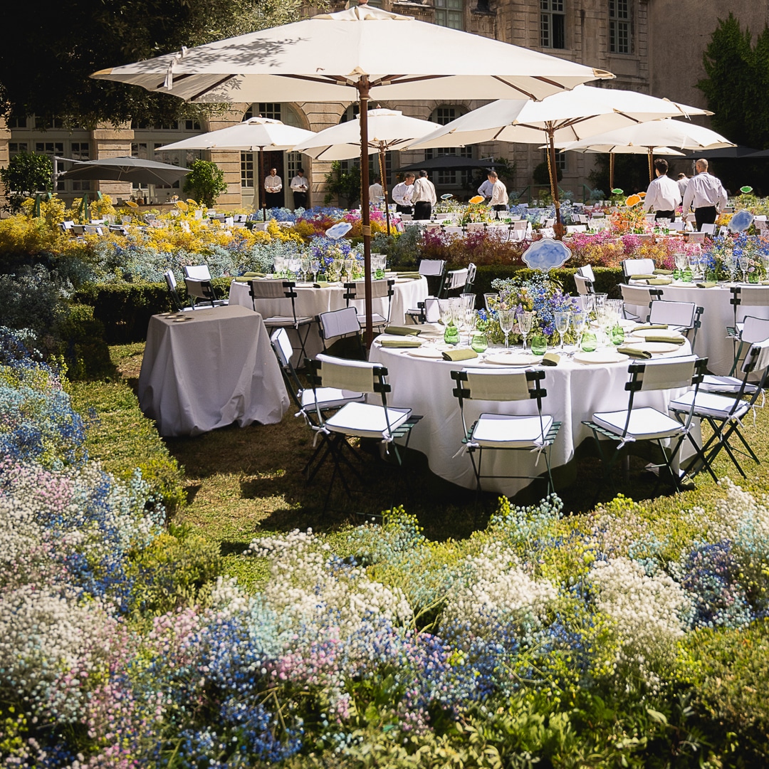 photo repas mariage dejeuner assis haut de gamme